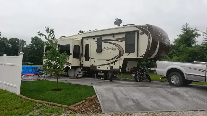 Fisherman's Roost Storage & RV Park Picture 5