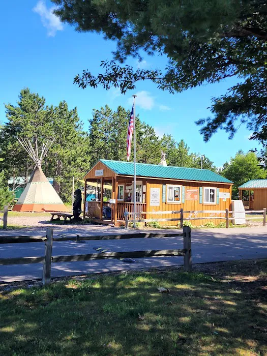 Au Train Beach Campground Picture 4