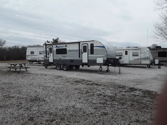 Eagle's Nest RV Resort Picture 2