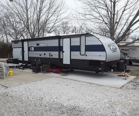 Eagle's Nest RV Resort