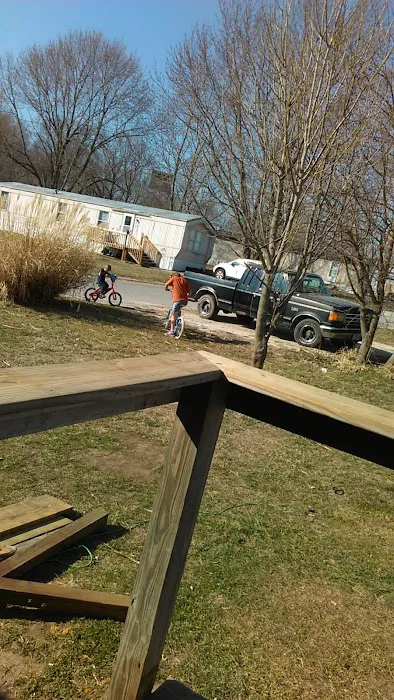 Doolittle Mobile Home Park Picture 10