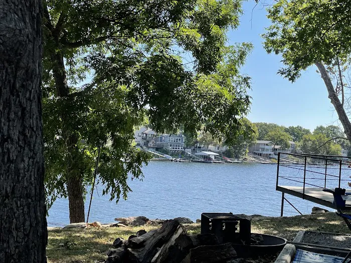 Water's Edge RV and Cabin Resort Picture 2