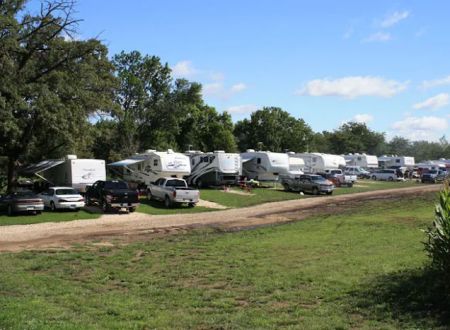 Outback Campground & Canoe Rental