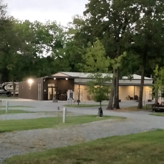 Disney On The Rocks RV Picture 5