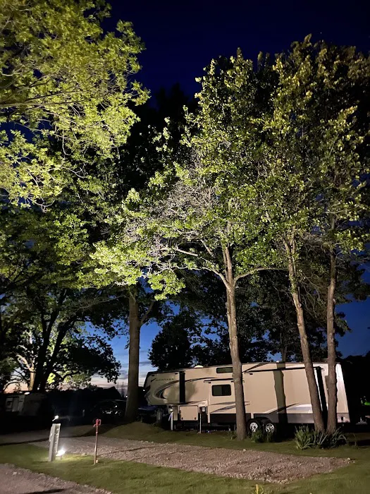Park on Whiskey Road - Grand Lake Picture 2