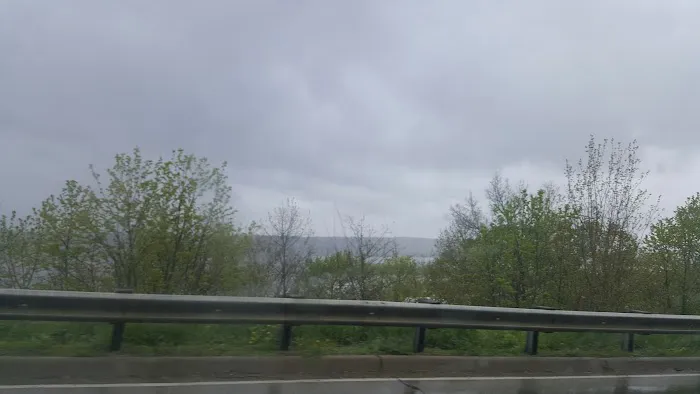 Great River Road RV Campground Picture 6