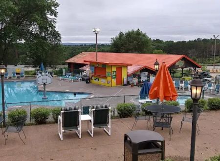 Jellystone Park™ Wisconsin Dells