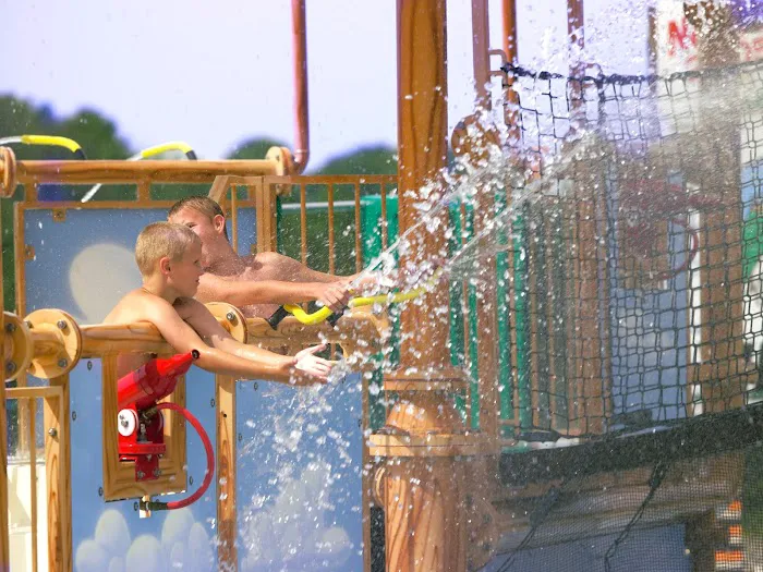 Jellystone Park™ Wisconsin Dells Picture 8