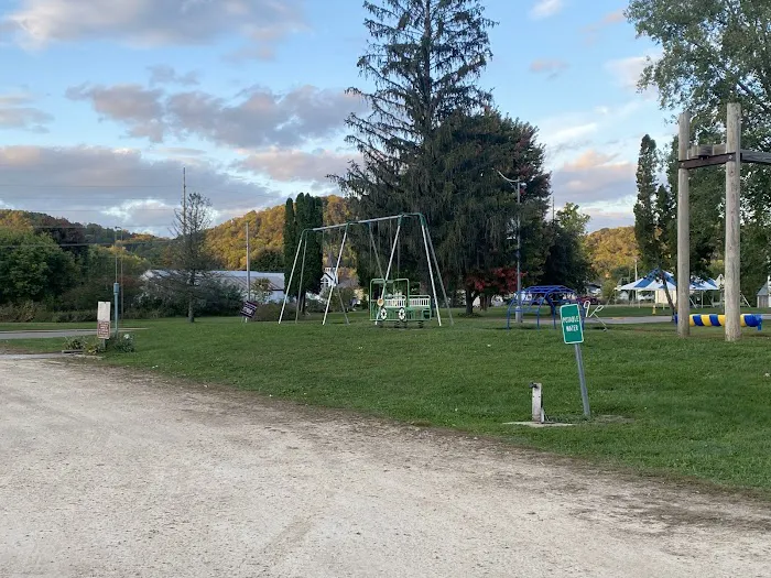 Viola Banker Park & Campground Picture 5