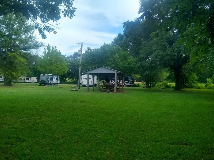 Wilburton Pine Creek RV Park Picture 3
