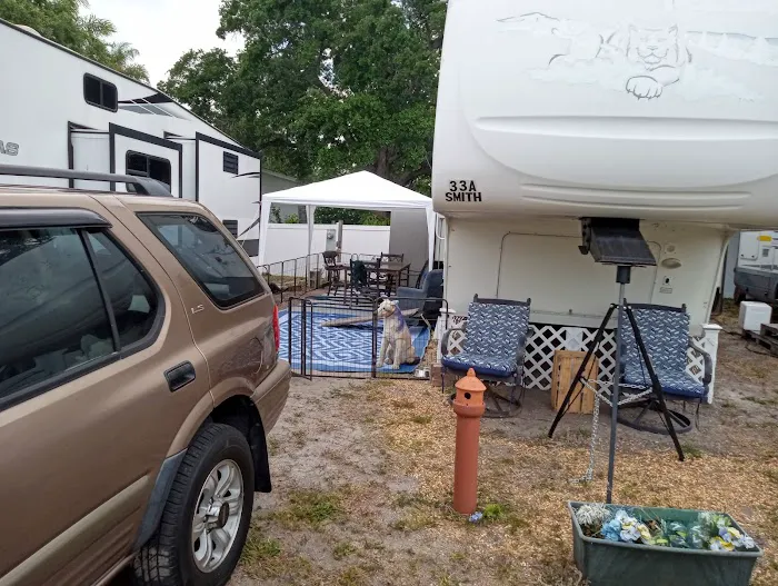 Richmar RV and Manufactured Home Community Picture 6