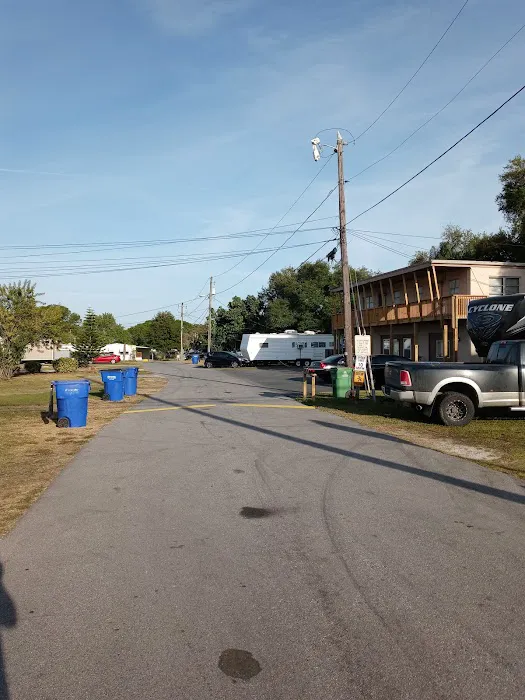 Richmar RV and Manufactured Home Community Picture 3