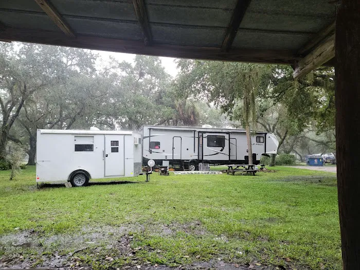 Bud's RV Park & Marina Picture 9
