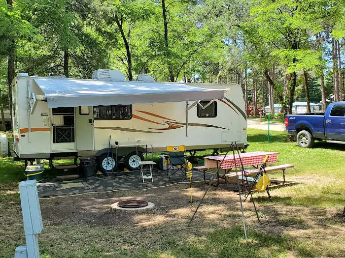 Buffalo Lake Camping Resort Picture 7