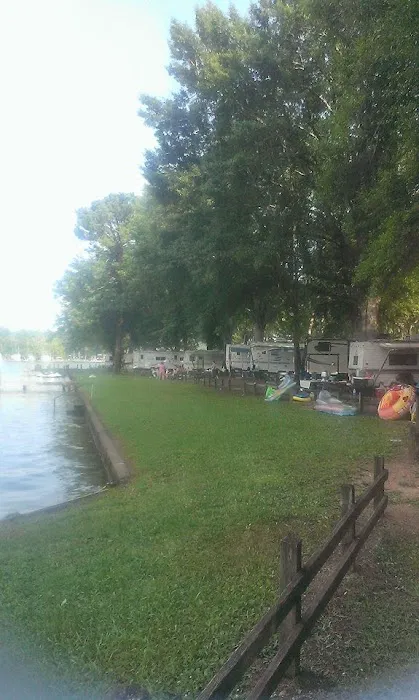 General Lee Marina & Campground Picture 5