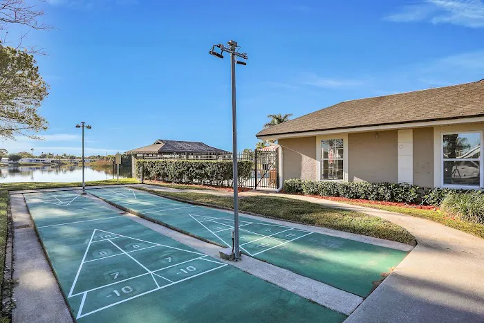 Palm Lake Club Picture 6