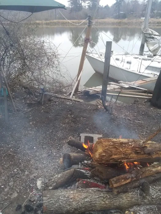 Clevenger's Campground and Boat Launch Picture 8