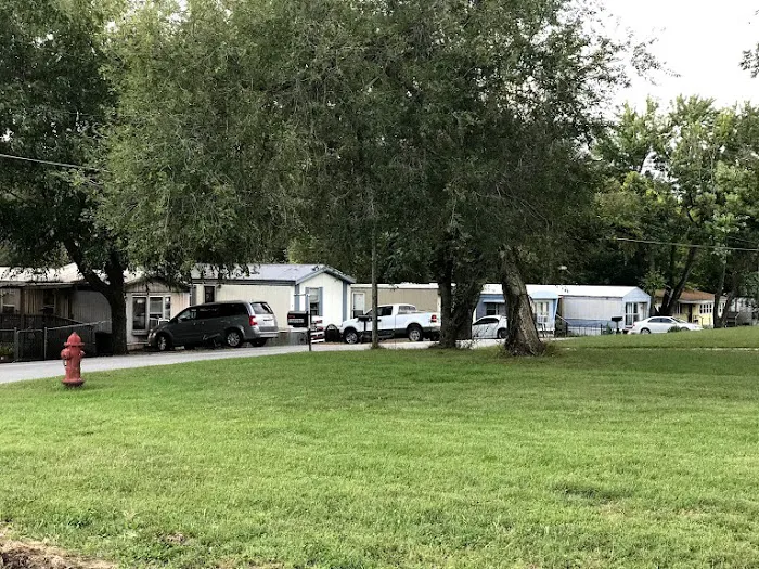 Meadowbrook Court Mobile Home Park Picture 1