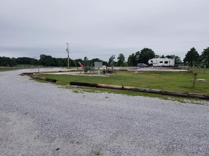 Circle 5B RV Park Picture 5