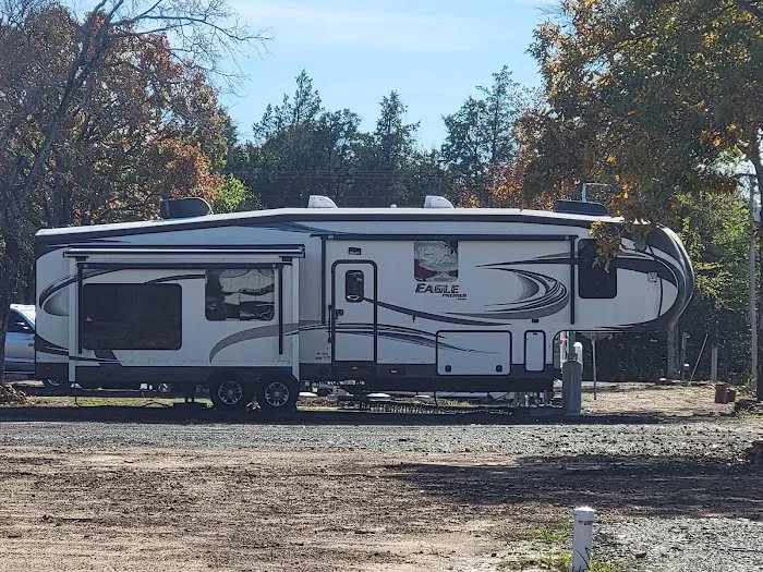 Should Be Fishing Campground Picture 10