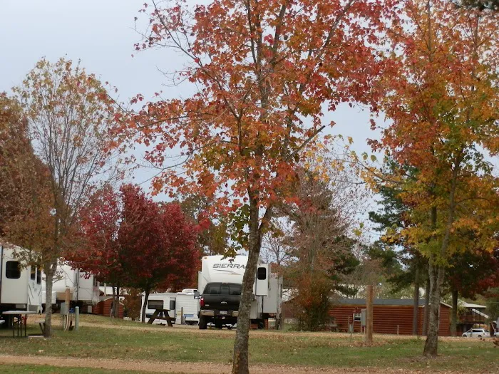 Hochatown RV Park Picture 10