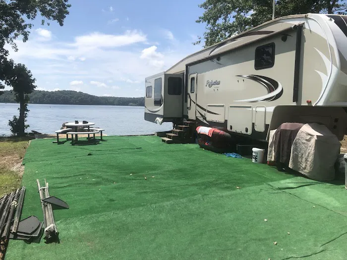 Goat Island RV Park & Camp Picture 9