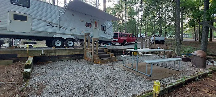 Goat Island RV Park & Camp Picture 5