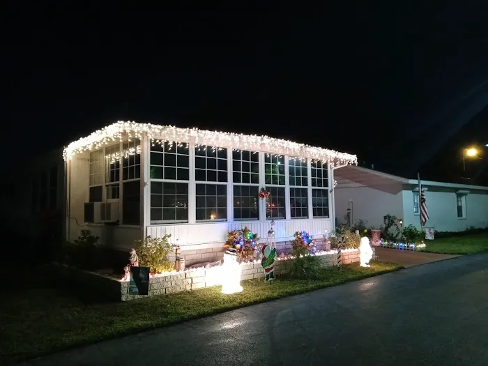Twelve Oaks Mobile Home Park Picture 1