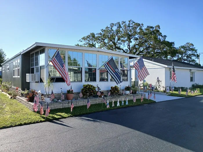 Twelve Oaks Mobile Home Park Picture 3
