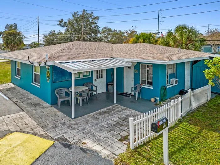 Conrad Mobile Home Park Picture 4