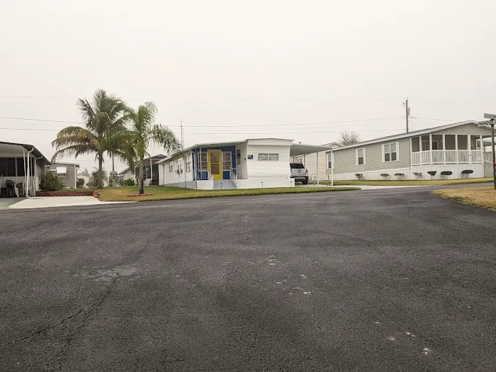 Avon Mobile Home Park Picture 8