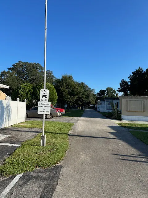 Avon Park Village II Picture 4