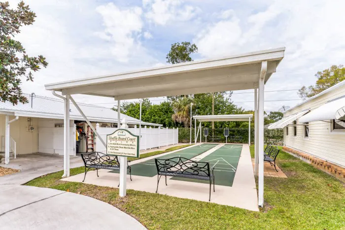 Villa Del Sol Mobile Home Park Picture 3