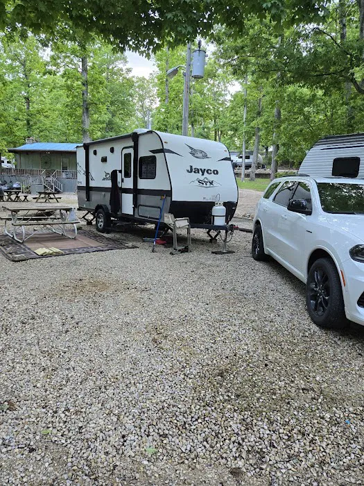 Misty Cove Resort Campground Picture 1
