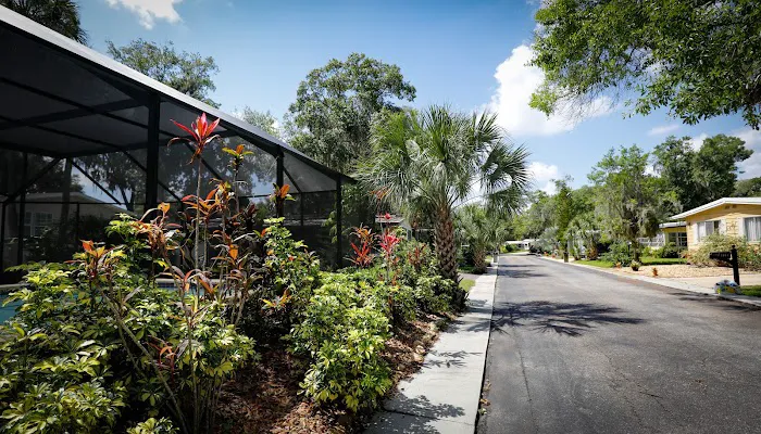 Country Villa Estates Picture 6