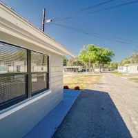 Bedrock Crescent Lake 55+ Mobile Home Community ico