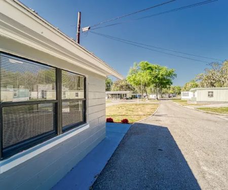 Bedrock Crescent Lake 55+ Mobile Home Community