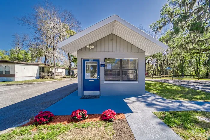 Bedrock Crescent Lake 55+ Mobile Home Community Picture 6