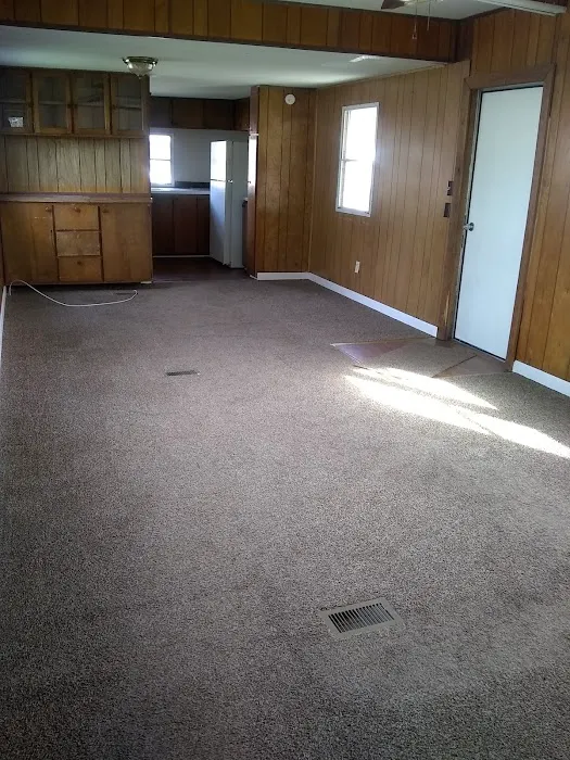 Sycamore Trailor Court Picture 6