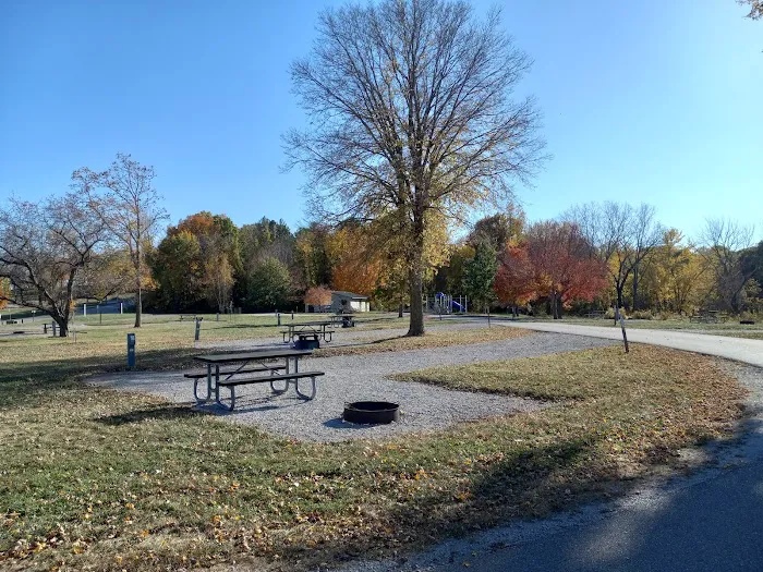 West Overlook Campground Picture 9