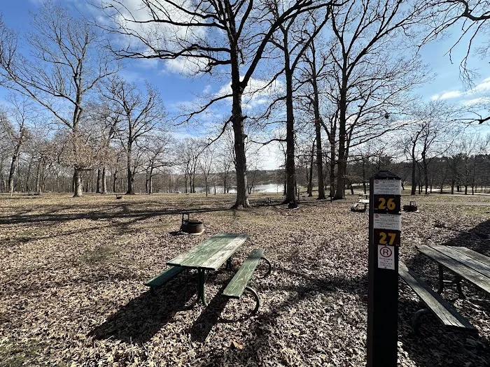 Lake Macbride Southern Campground Picture 2