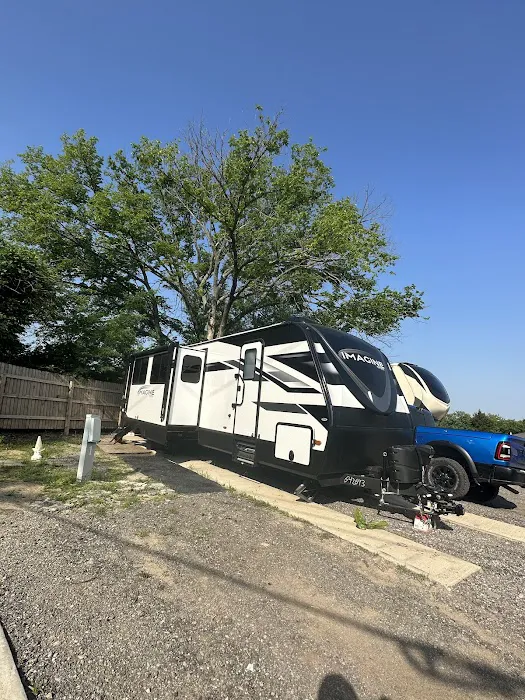 B-2 RV PARK Picture 1