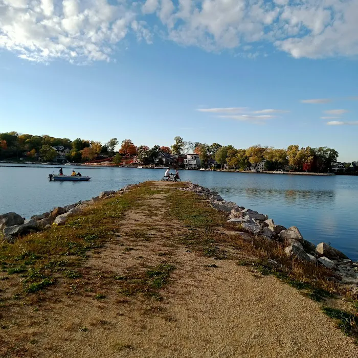 Lake MacBride North Modern Campground Picture 10