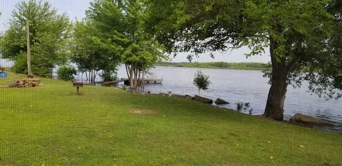 Edge Of The River Resort Picture 7