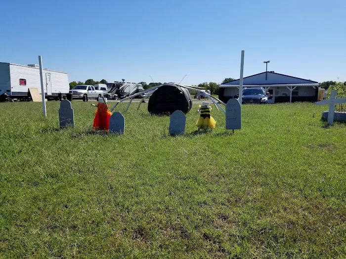 Creekside RV Ranch Picture 5
