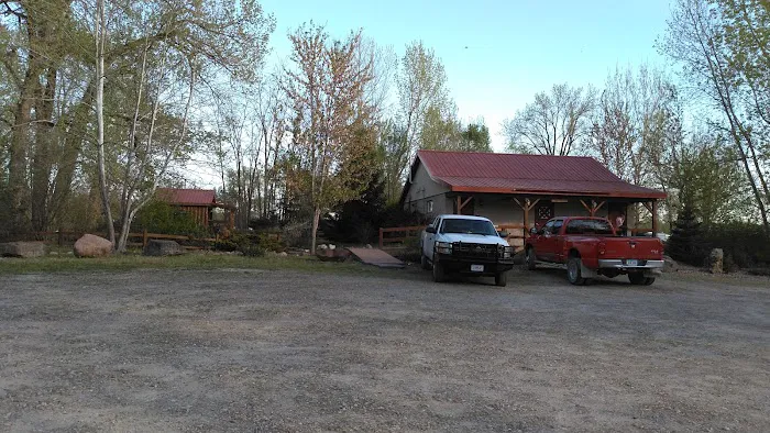River Valley Lodge & Campground Picture 5
