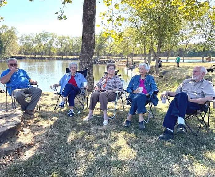 Golden Pond RV Park Picture 10