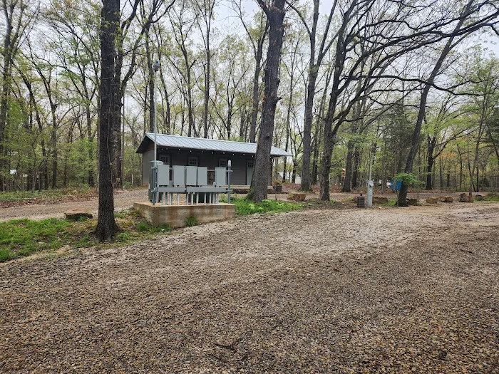 Swanny RV Park & Cabin Rentals Picture 3