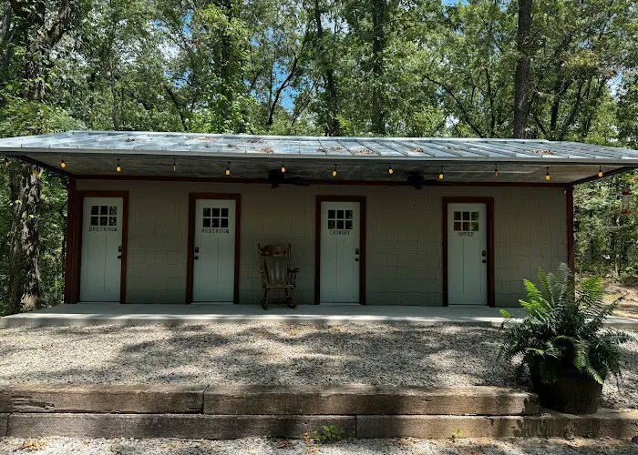 Swanny RV Park & Cabin Rentals Picture 4