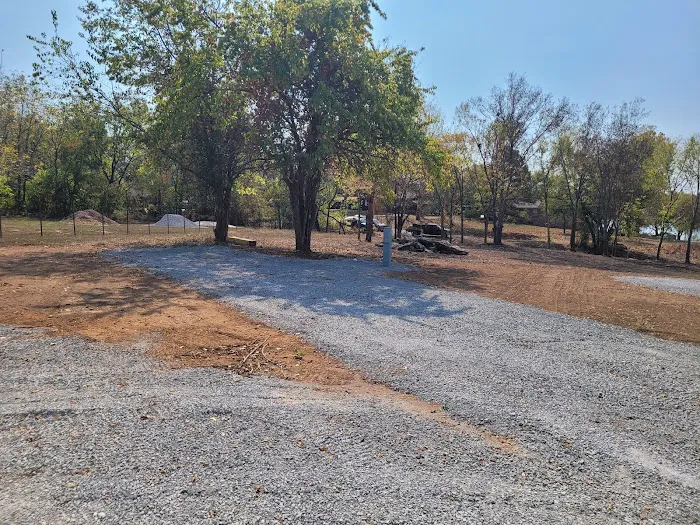 Mitchell's Landing RV Park on Lake Hudson Picture 9